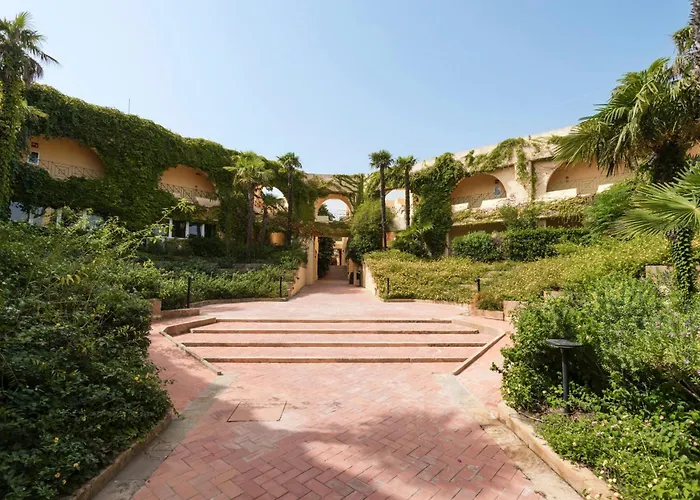 Hotel Mangia's Brucoli, Sicily, Autograph Collection 5*